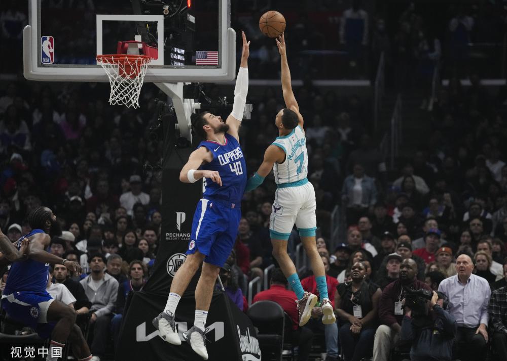 自的领域中 自的领域中